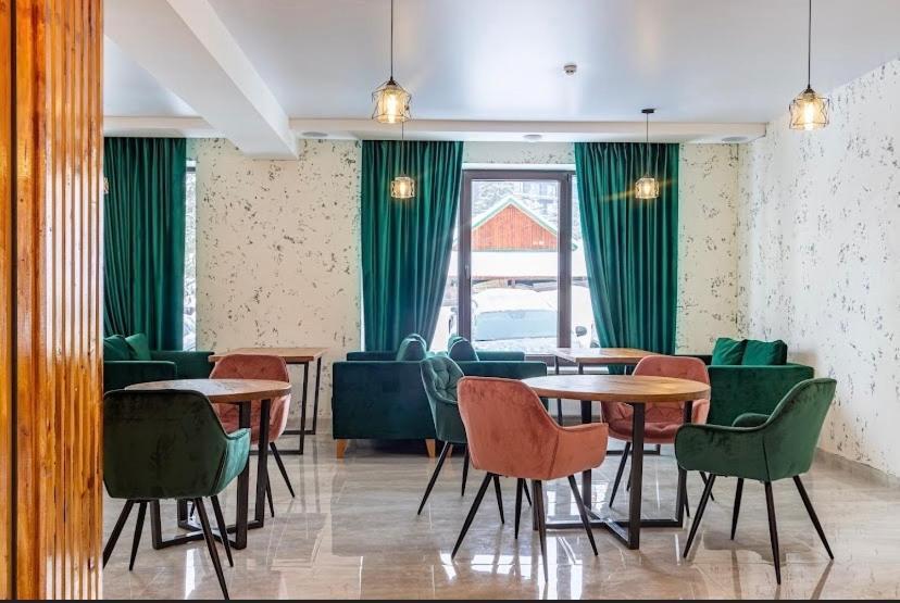 בוקובל Imperial Hotel מראה חיצוני תמונה
