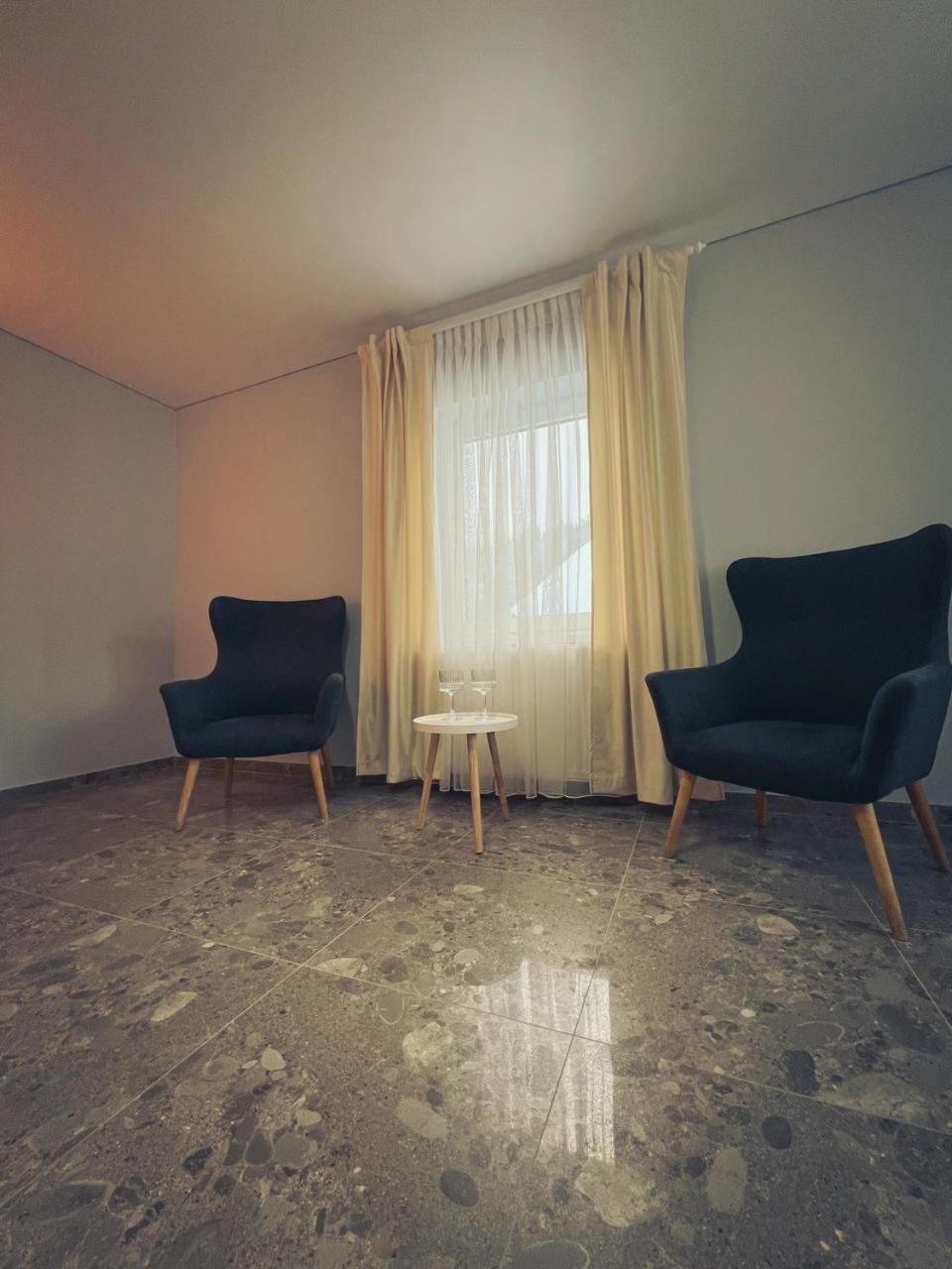 בוקובל Imperial Hotel מראה חיצוני תמונה